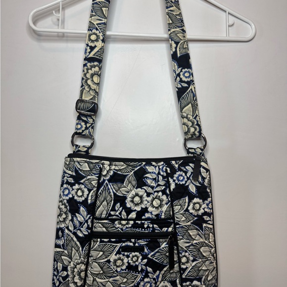 Vera Bradley Handbags - Vera Bradley Retired Snow Lotus Pattern Winter 2017‎ Shoulder Bag